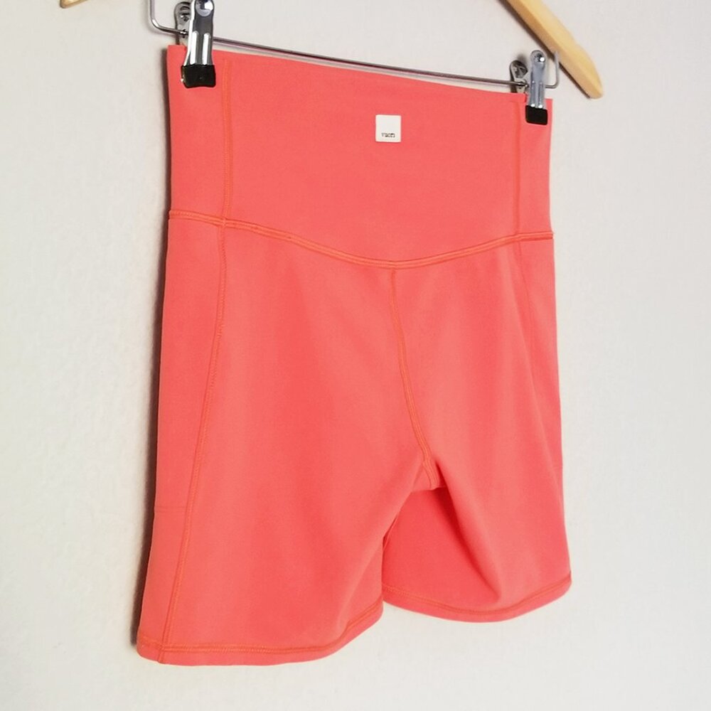 Vuori Coral Bike Shorts - Picture 7 of 16